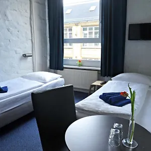 Transit ** Berlijn